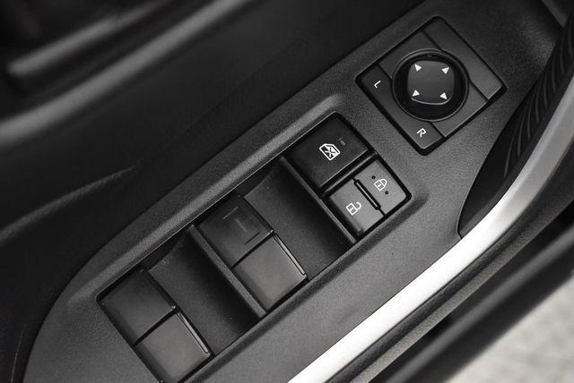 2025 Toyota RAV4 Hybrid LE AWD - 22993436 - 10