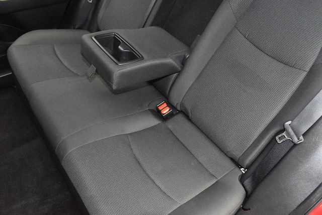 2025 Toyota RAV4 Hybrid LE AWD - 22993436 - 29