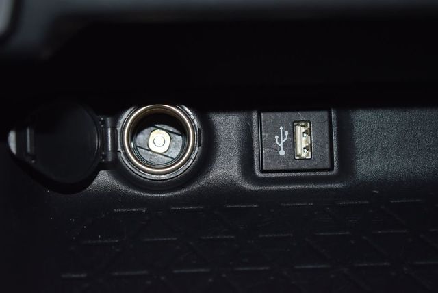 2025 Toyota RAV4 Hybrid LE AWD - 22999138 - 19