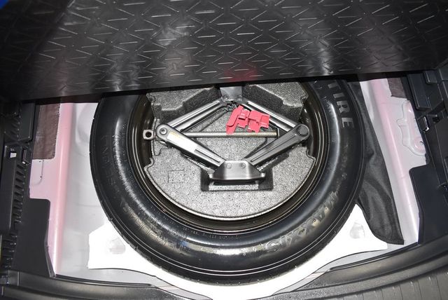 2025 Toyota RAV4 Hybrid LE AWD - 22999139 - 36