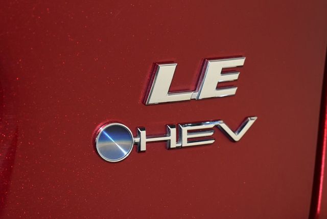2025 Toyota RAV4 Hybrid LE AWD - 22999139 - 8