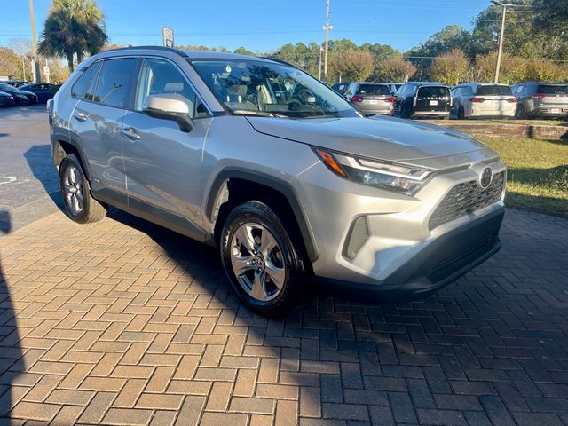 2025 Toyota RAV4 HYBRID XLE - 22953063 - 7
