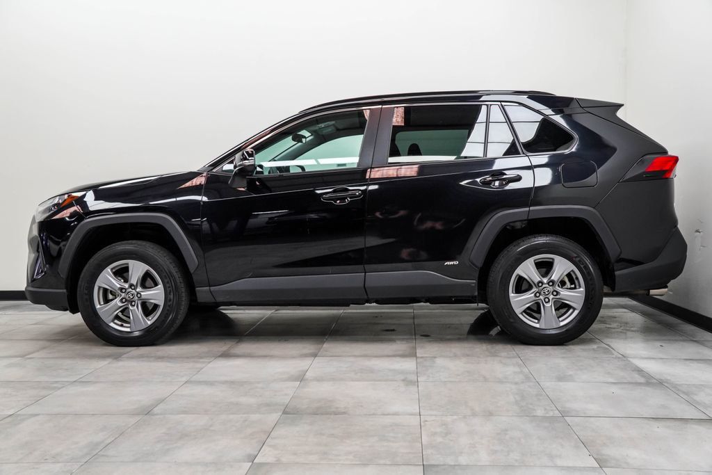 Toyota RAV4 photo 10