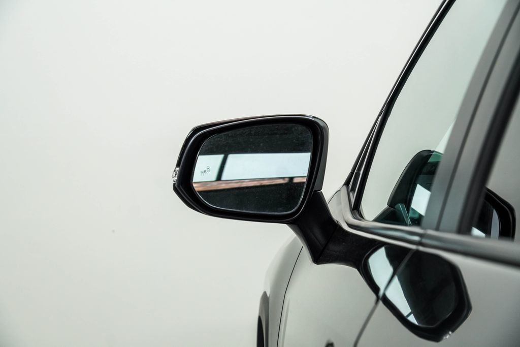 Toyota RAV4 photo 15