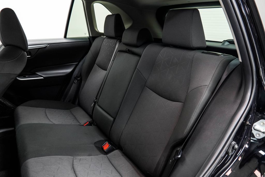 Toyota RAV4 photo 18