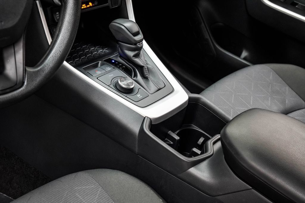 Toyota RAV4 photo 21