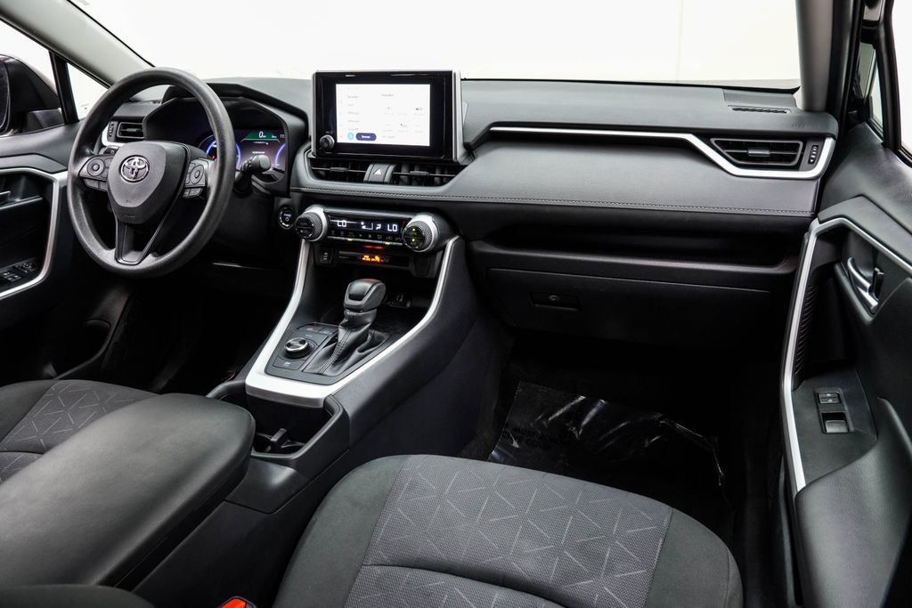 Toyota RAV4 photo 22