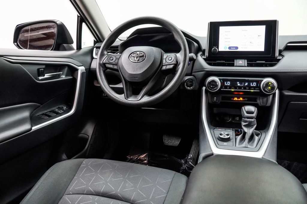 Toyota RAV4 photo 24