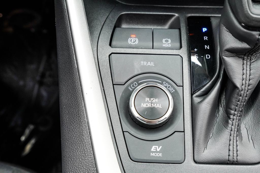 Toyota RAV4 photo 26