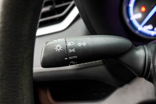 2025 Toyota RAV4 Hybrid XLE AWD - 23071464 - 37