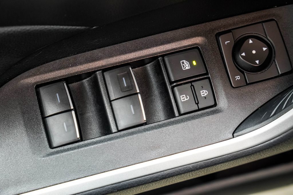 Toyota RAV4 photo 42