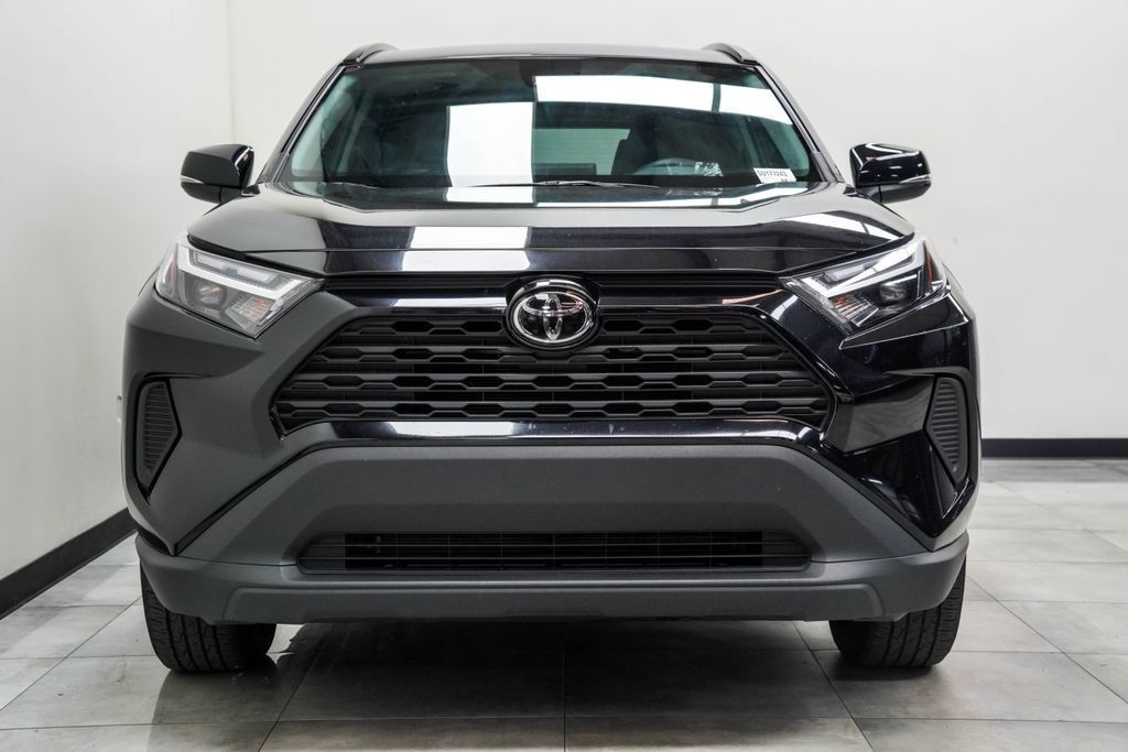 Toyota RAV4 photo 6