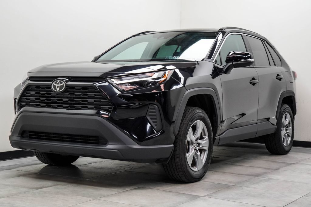Toyota RAV4 photo 9