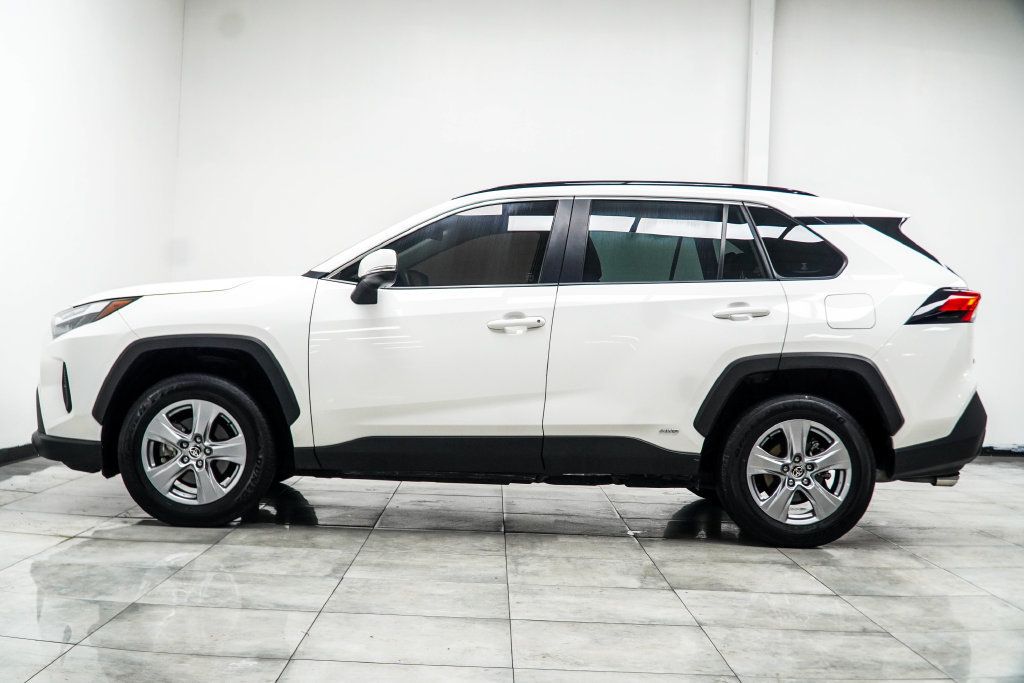 Toyota RAV4 photo 11