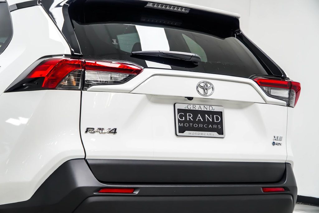 Toyota RAV4 photo 15