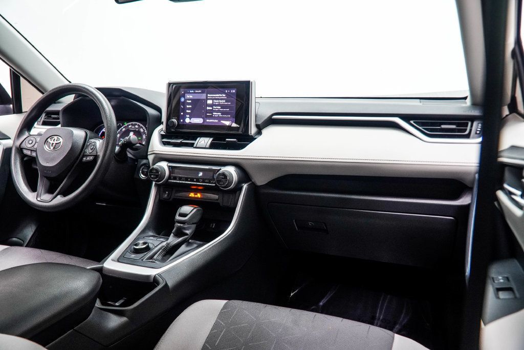 Toyota RAV4 photo 20