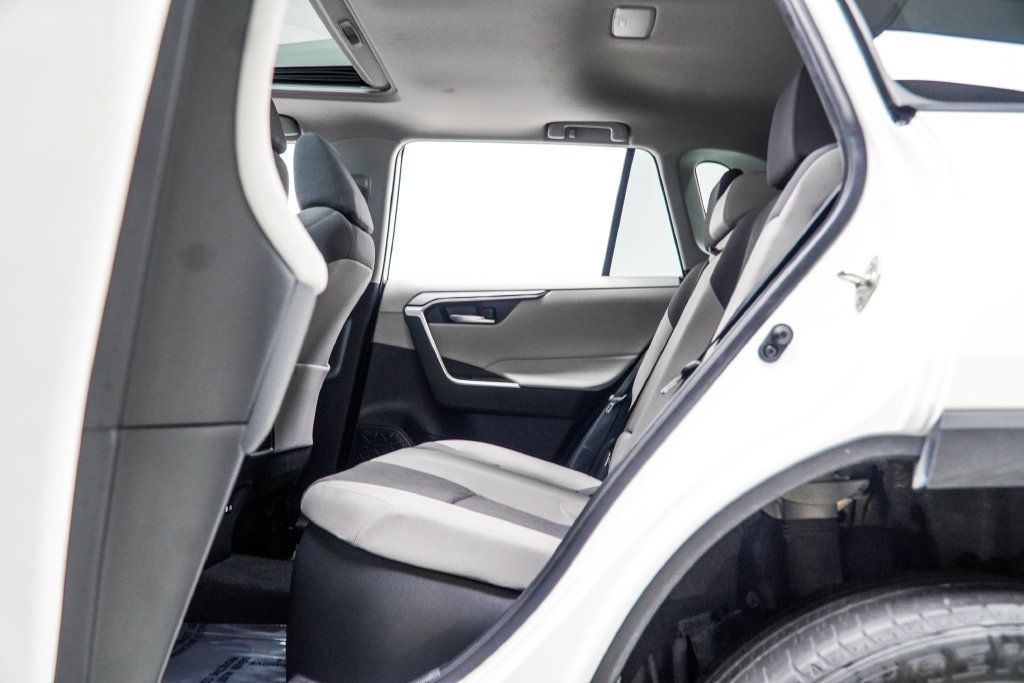 Toyota RAV4 photo 37