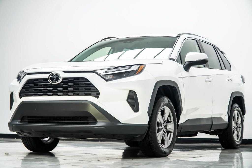 Toyota RAV4 photo 11