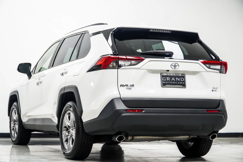 Toyota RAV4 photo 13
