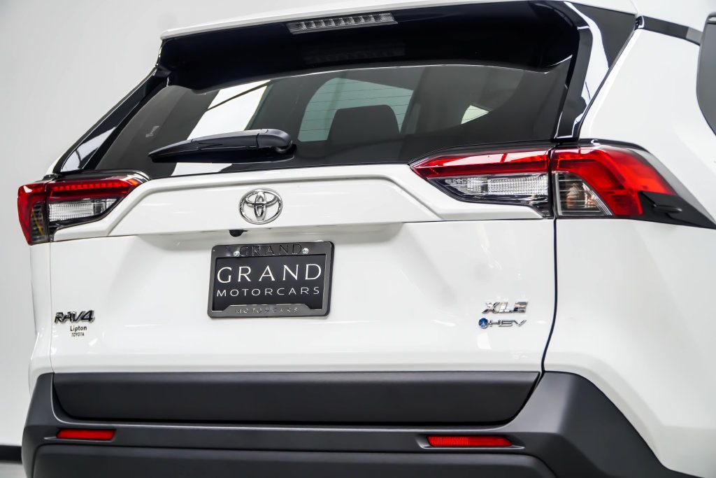 Toyota RAV4 photo 16