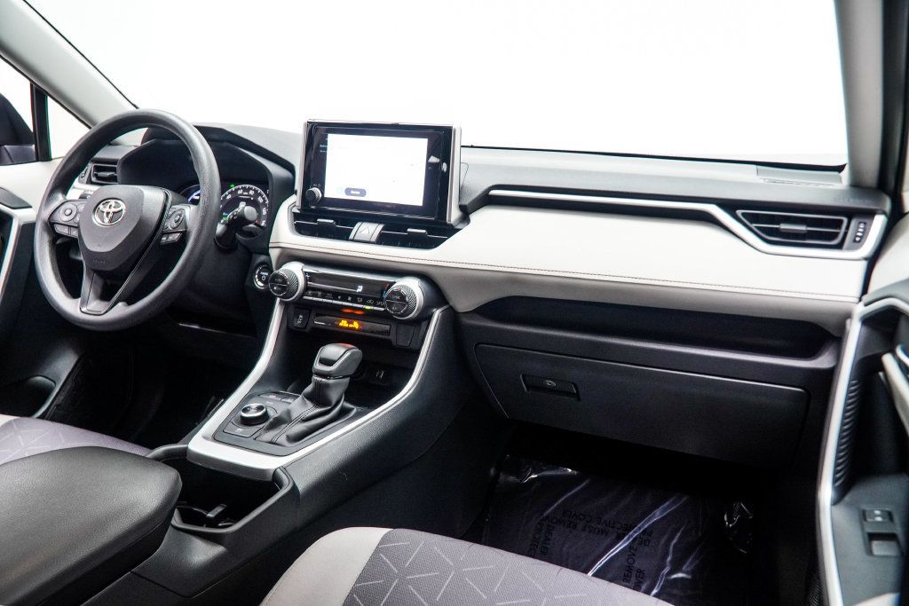 Toyota RAV4 photo 21