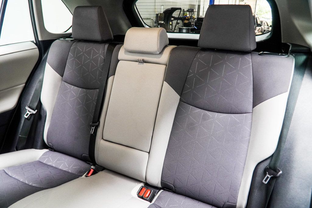 Toyota RAV4 photo 43