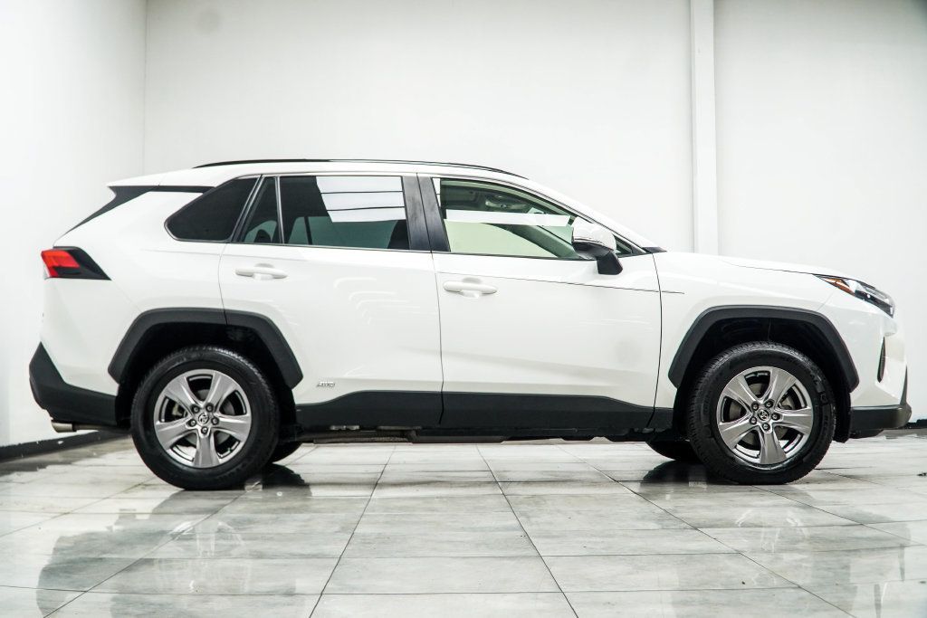 Toyota RAV4 photo 9