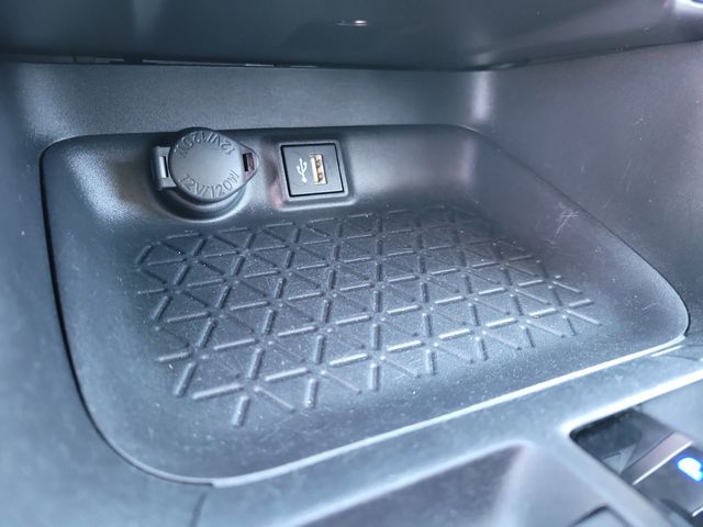 2025 Toyota RAV4 Hybrid XLE AWD - 22991950 - 11