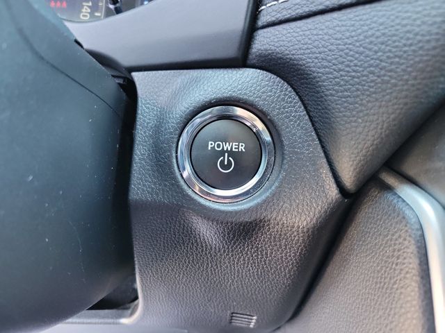 2025 Toyota RAV4 Hybrid XLE AWD - 22991950 - 13