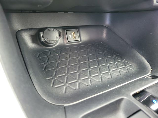 2025 Toyota RAV4 Hybrid XLE AWD - 23086134 - 11