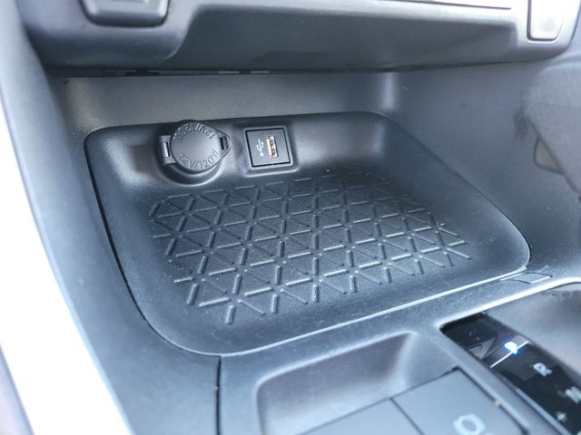 2025 Toyota RAV4 Hybrid XLE AWD - 23086142 - 11