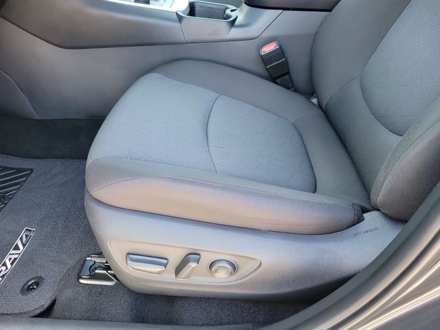 2025 Toyota RAV4 Hybrid XLE AWD - 23086142 - 4