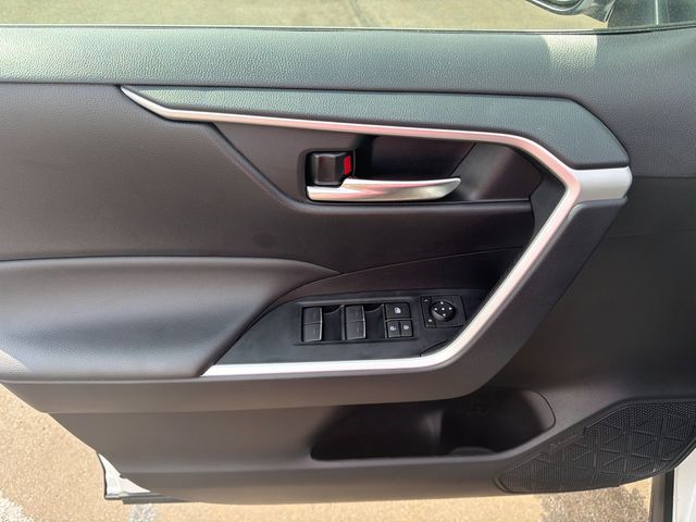 2025 Toyota RAV4 Hybrid XLE AWD - 22987984 - 3