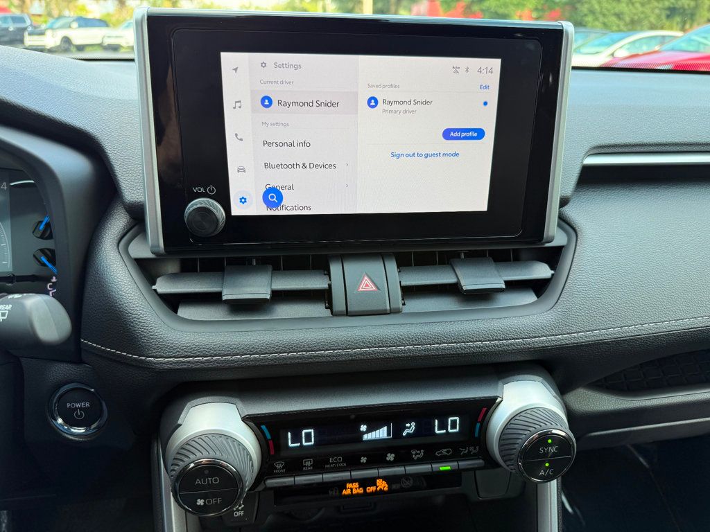 2025 Toyota RAV4 Hybrid XLE AWD - 22924819 - 15