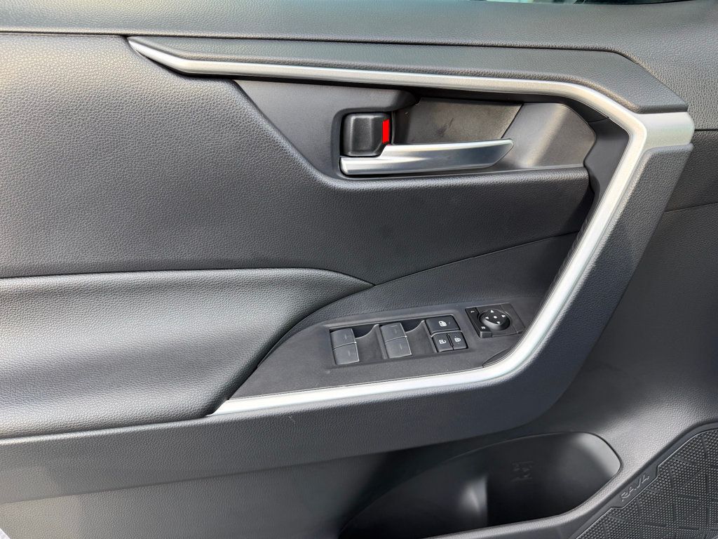 2025 Toyota RAV4 Hybrid XLE AWD - 22924819 - 22