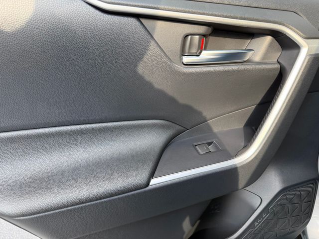 2025 Toyota RAV4 Hybrid XLE AWD - 22924819 - 24