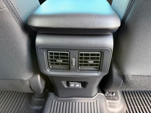 2025 Toyota RAV4 Hybrid XLE AWD - 22924819 - 28