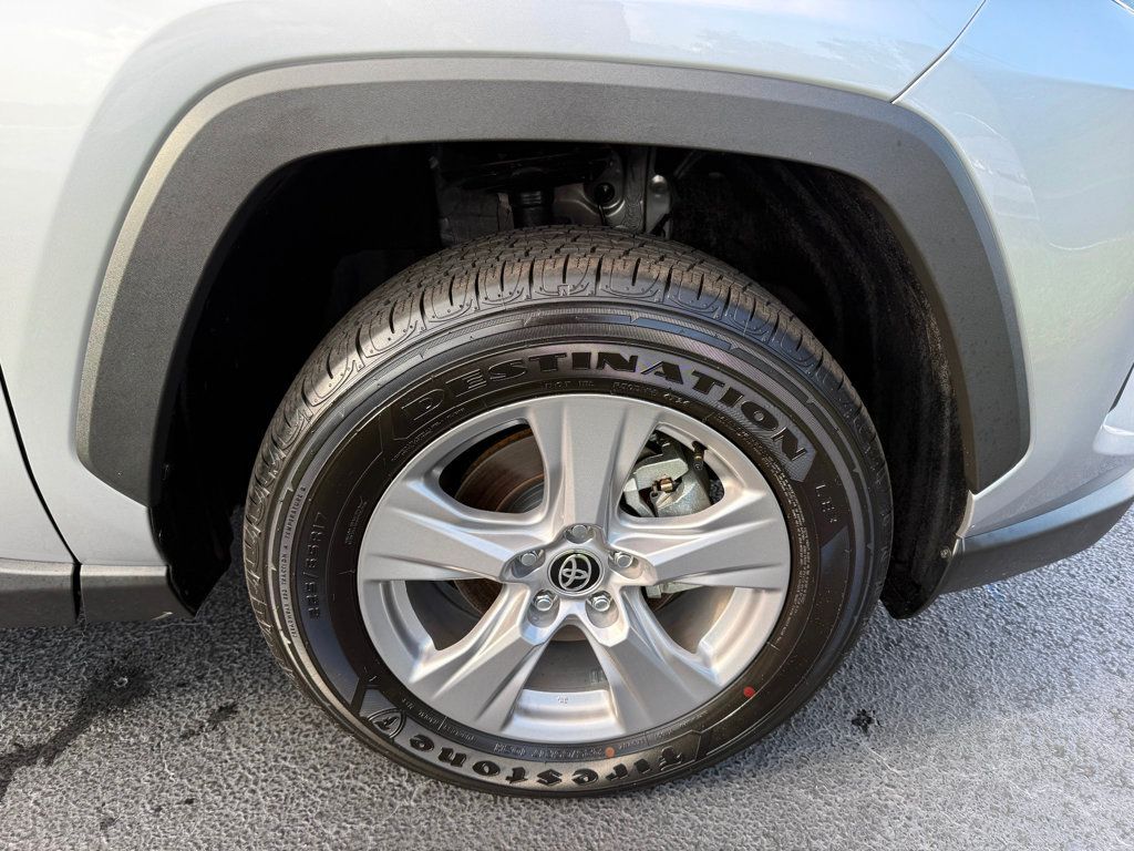 2025 Toyota RAV4 Hybrid XLE AWD - 22924819 - 33