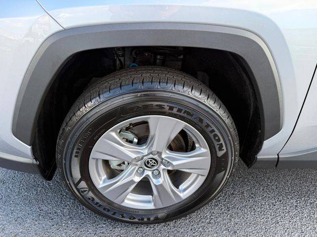 2025 Toyota RAV4 Hybrid XLE AWD - 22924819 - 36