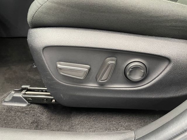 2025 Toyota RAV4 Hybrid XLE AWD - 22991257 - 13