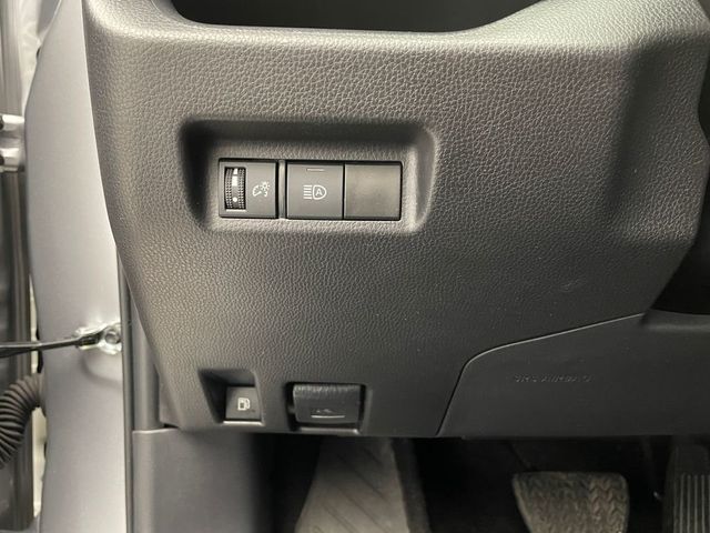 2025 Toyota RAV4 Hybrid XLE AWD - 22991257 - 19