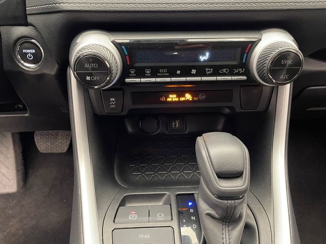 2025 Toyota RAV4 Hybrid XLE AWD - 22991257 - 26