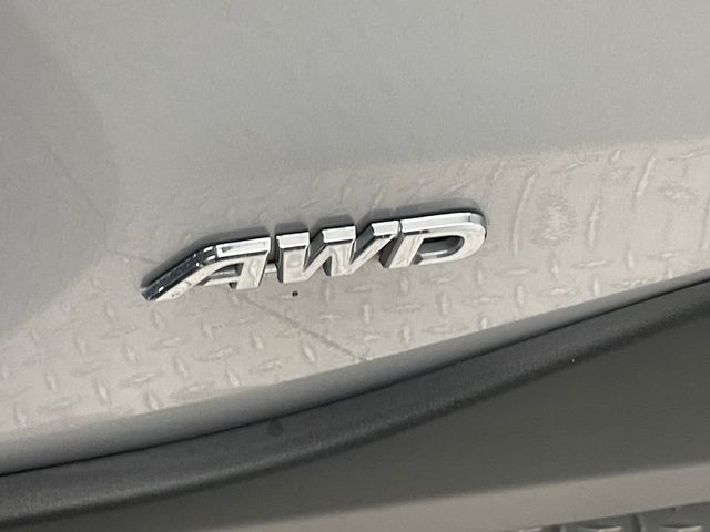 2025 Toyota RAV4 Hybrid XLE AWD - 22991257 - 42