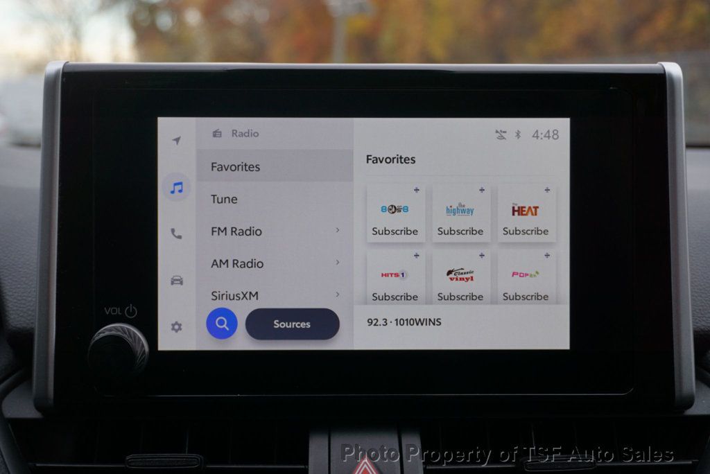 2025 Toyota RAV4 Hybrid XLE AWD - 22942310 - 19