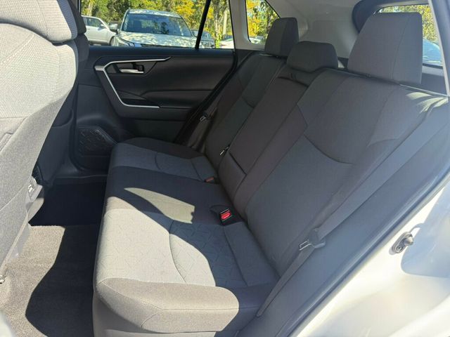 2025 Toyota RAV4 Hybrid XLE AWD - 22929964 - 6