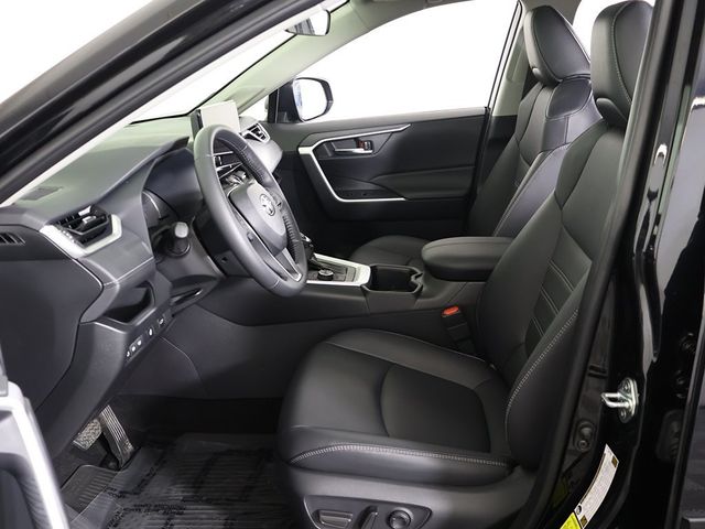 2025 Toyota RAV4 Hybrid XLE Premium AWD - 22959988 - 29