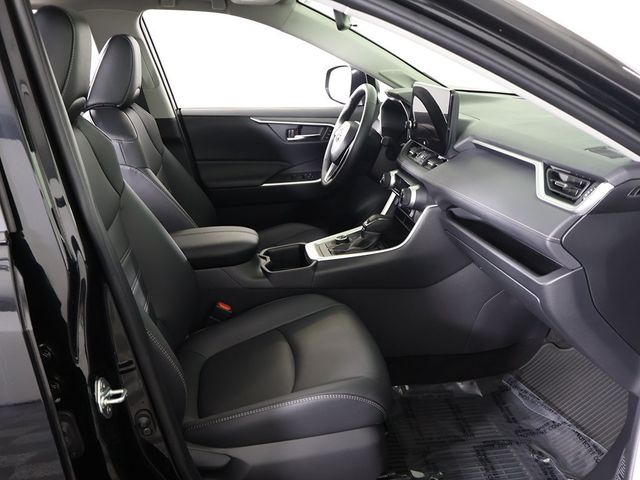 2025 Toyota RAV4 Hybrid XLE Premium AWD - 22959988 - 30