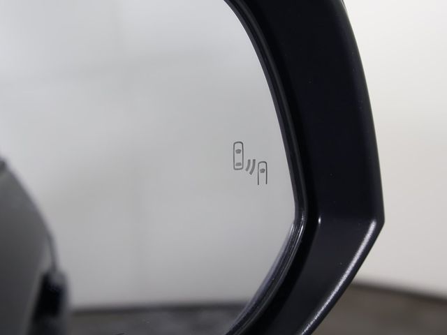 2025 Toyota RAV4 Hybrid XLE Premium AWD - 22959988 - 37