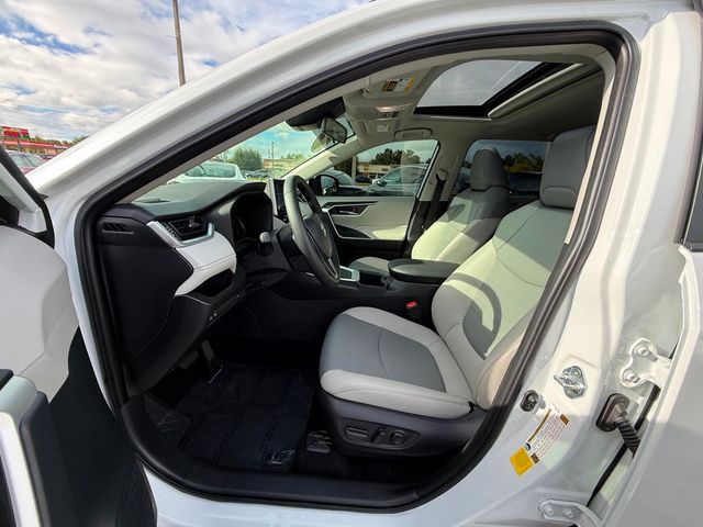 2025 Toyota RAV4 Hybrid XLE Premium AWD - 22925568 - 9