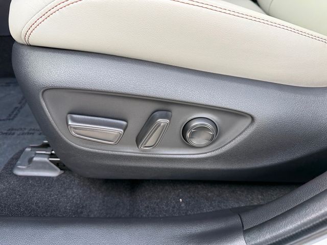2025 Toyota RAV4 Hybrid XLE Premium AWD - 22925568 - 10